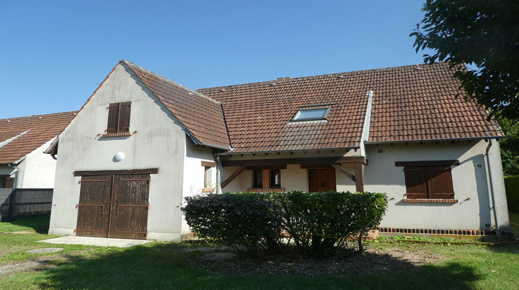 Ma-Cabane - Location Maison CHATEAUNEUF-SUR-LOIRE, 154 m²