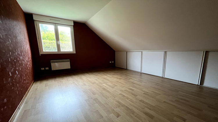 Ma-Cabane - Location Maison CHATILLON-GUYOTTE, 105 m²