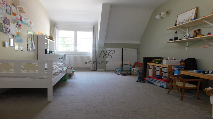Ma-Cabane - Location Maison CHATOU, 130 m²