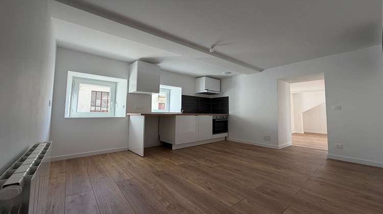 Ma-Cabane - Location Maison CHAUCONIN-NEUFMONTIERS, 69 m²