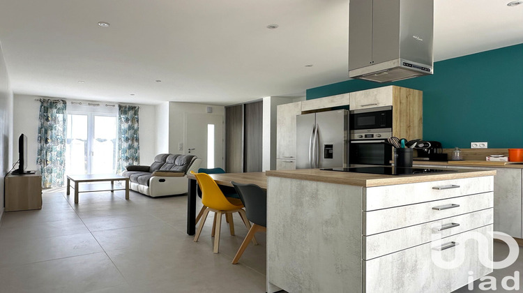 Ma-Cabane - Location Maison Cheffois, 93 m²