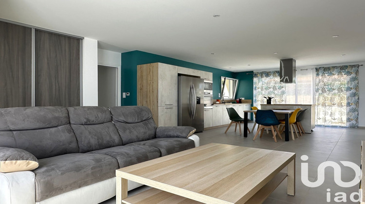 Ma-Cabane - Location Maison Cheffois, 93 m²