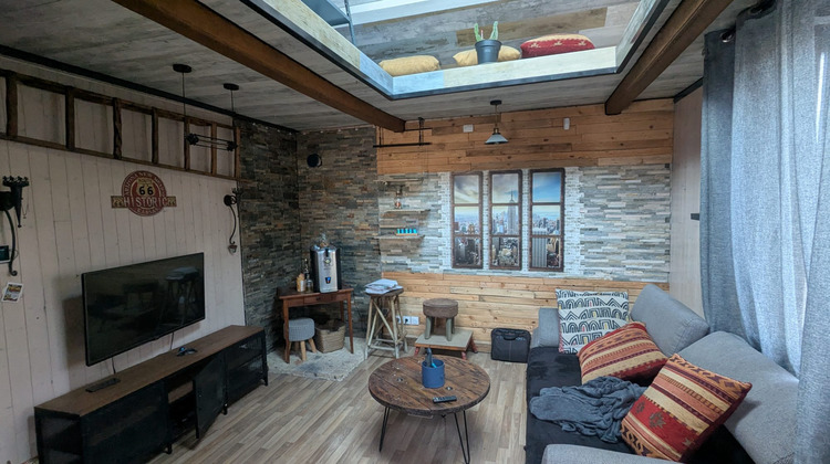 Ma-Cabane - Location Maison CHENOVE, 50 m²