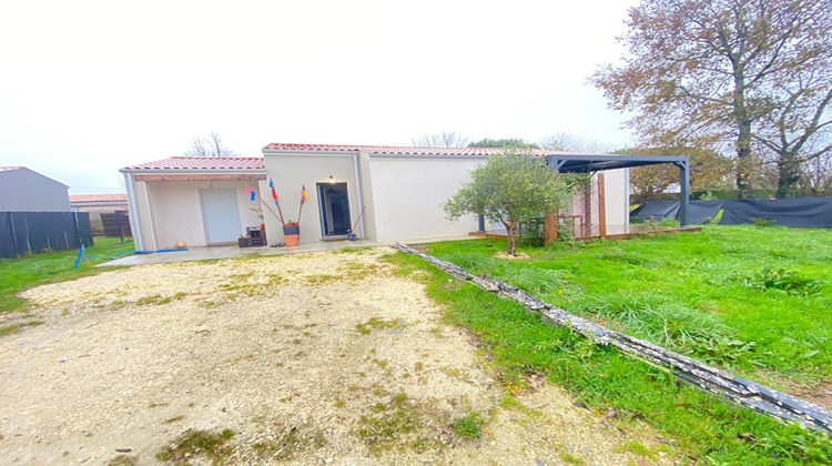 Ma-Cabane - Location Maison Chermignac, 99 m²