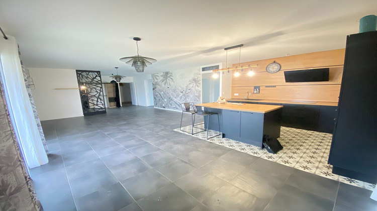 Ma-Cabane - Location Maison Chermignac, 99 m²