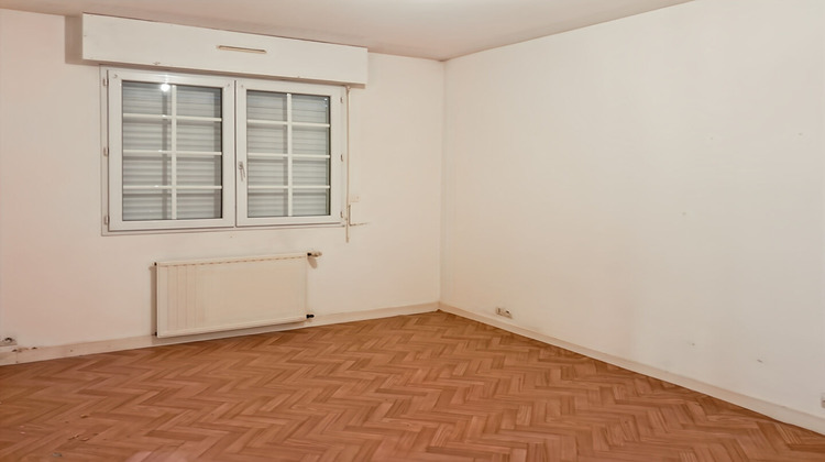 Ma-Cabane - Location Maison CHEVAIGNE, 158 m²