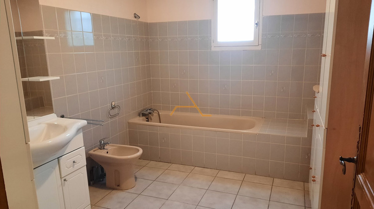 Ma-Cabane - Location Maison CLEON D'ANDRAN, 93 m²