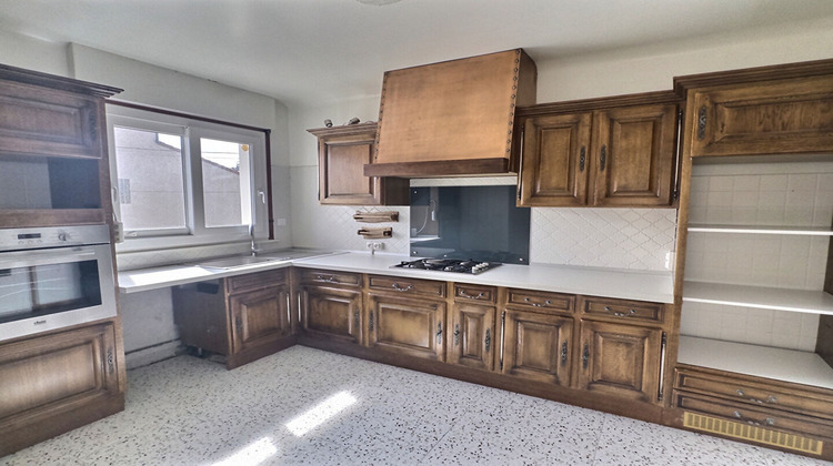 Ma-Cabane - Location Maison CLERMONT-FERRAND, 215 m²