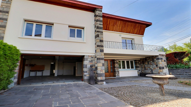 Ma-Cabane - Location Maison CLERMONT-FERRAND, 215 m²