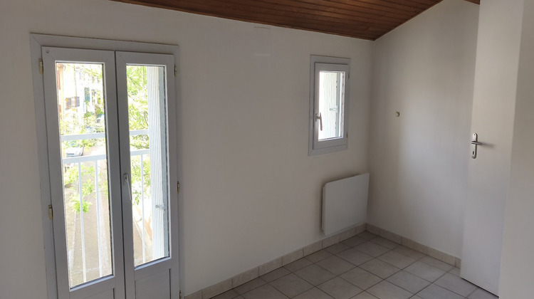 Ma-Cabane - Location Maison COLOMBIERS, 30 m²