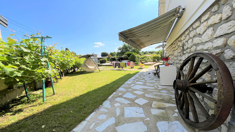 Ma-Cabane - Location Maison COMBS-LA-VILLE, 135 m²