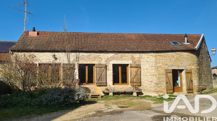 Ma-Cabane - Location Maison Commarin, 83 m²
