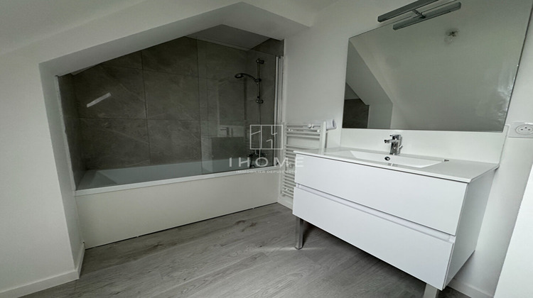 Ma-Cabane - Location Maison CONNERRE, 63 m²