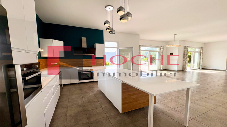 Ma-Cabane - Location Maison CORENC, 187 m²