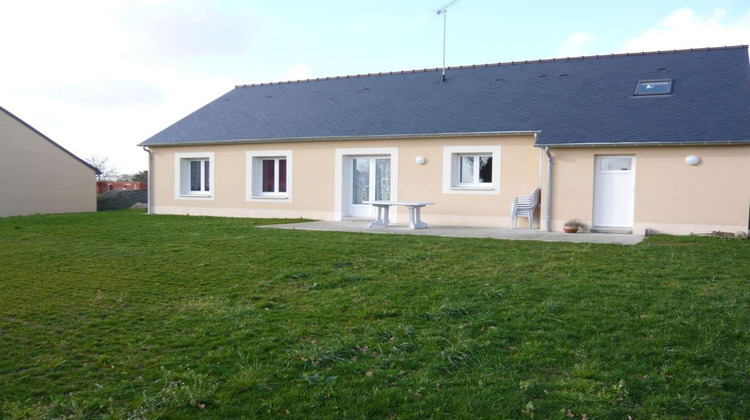 Ma-Cabane - Location Maison COSSE-LE-VIVIEN, 90 m²