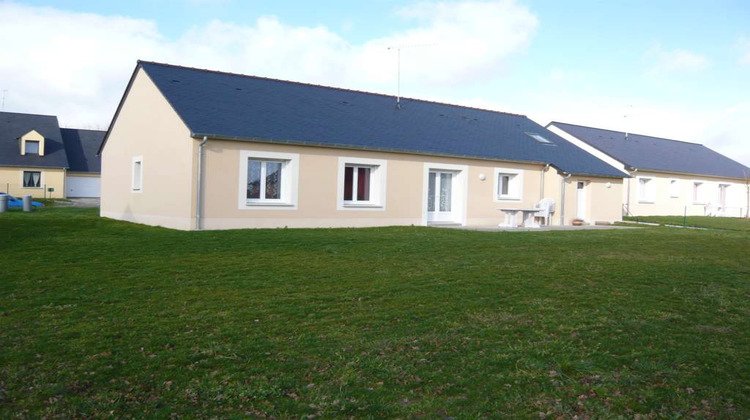Ma-Cabane - Location Maison COSSE-LE-VIVIEN, 90 m²