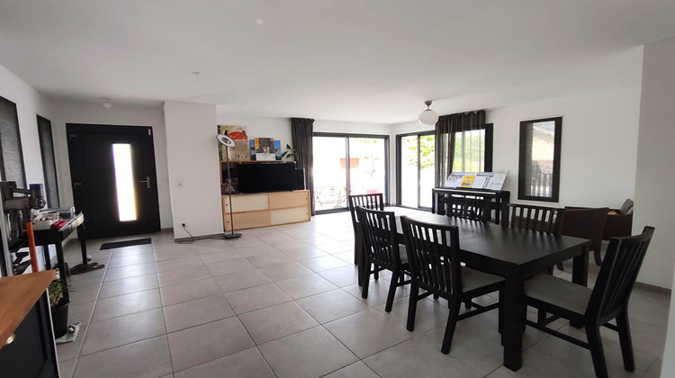 Ma-Cabane - Location Maison COUBLEVIE, 94 m²