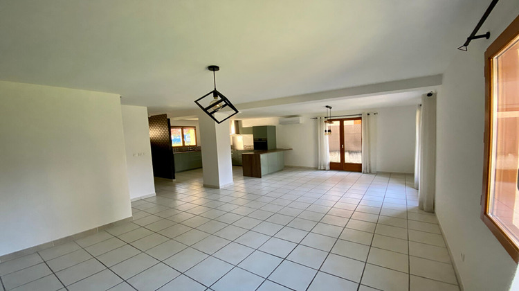 Ma-Cabane - Location Maison COUBLEVIE, 100 m²