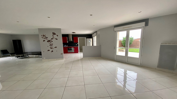 Ma-Cabane - Location Maison COUR-CHEVERNY, 115 m²