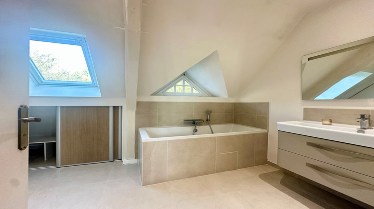 Ma-Cabane - Location Maison CROISSY-SUR-SEINE, 220 m²