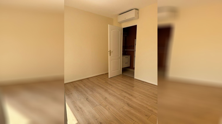 Ma-Cabane - Location Maison CROISSY-SUR-SEINE, 270 m²
