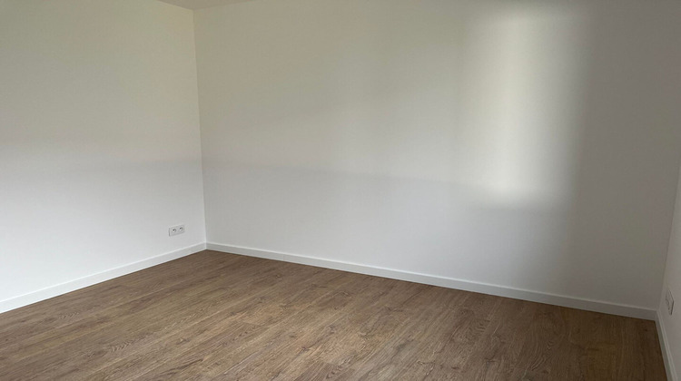 Ma-Cabane - Location Maison CROIX-CHAPEAU, 91 m²