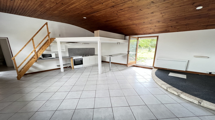 Ma-Cabane - Location Maison Désertines, 43 m²