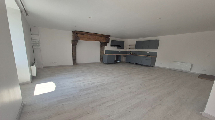 Ma-Cabane - Location Maison DINGE, 80 m²