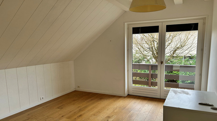 Ma-Cabane - Location Maison DIVONNE-LES-BAINS, 197 m²