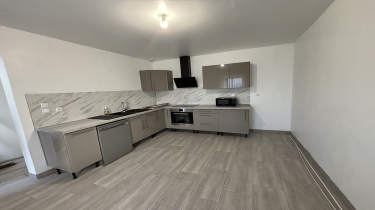 Ma-Cabane - Location Maison Dompierre-sur-Helpe, 110 m²