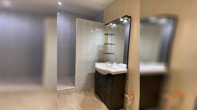 Ma-Cabane - Location Maison DOUZENS, 80 m²