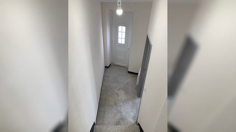 Ma-Cabane - Location Maison DOUZENS, 80 m²