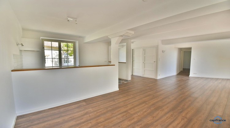 Ma-Cabane - Location Maison ECUEILLE, 76 m²