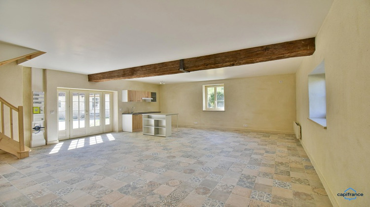 Ma-Cabane - Location Maison ECUEILLE, 81 m²