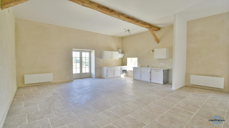 Ma-Cabane - Location Maison ECUEILLE, 77 m²