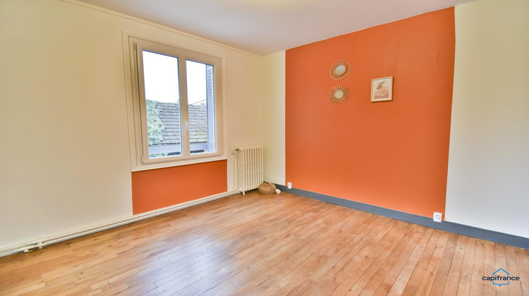 Ma-Cabane - Location Maison ECUEILLE, 88 m²
