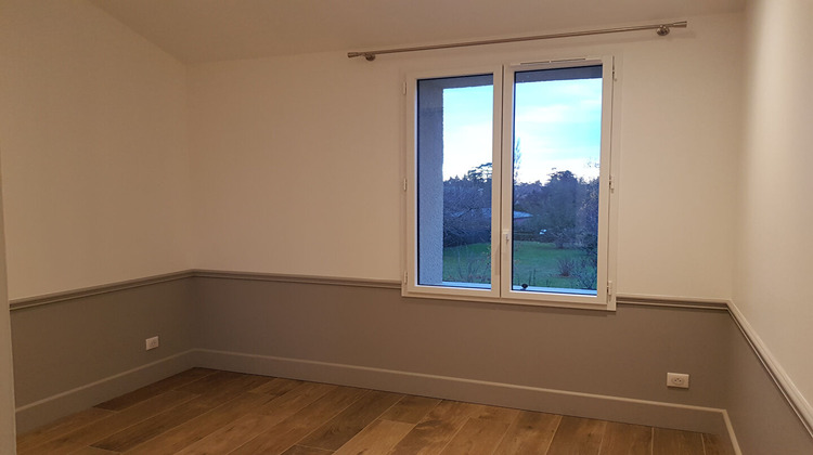 Ma-Cabane - Location Maison ECULLY, 115 m²