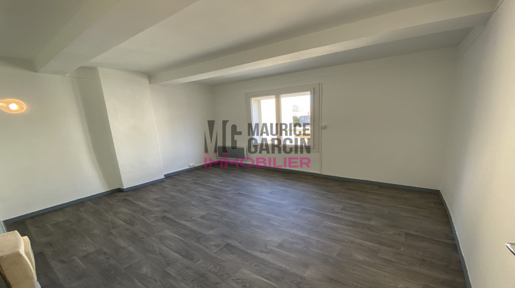 Ma-Cabane - Location Maison Entraigues-sur-la-Sorgue, 98 m²