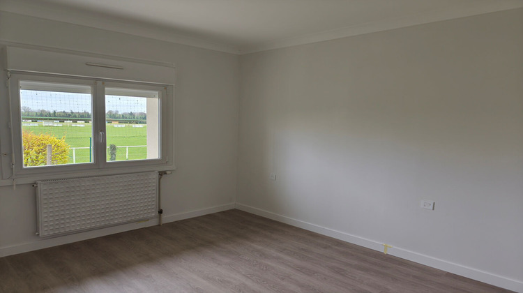 Ma-Cabane - Location Maison ERBREE, 75 m²