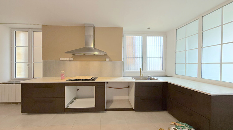 Ma-Cabane - Location Maison ETAULIERS, 84 m²