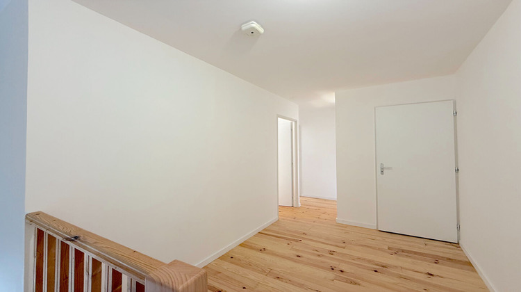 Ma-Cabane - Location Maison ETAULIERS, 63 m²