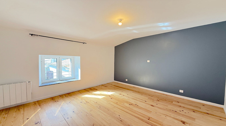 Ma-Cabane - Location Maison ETAULIERS, 63 m²