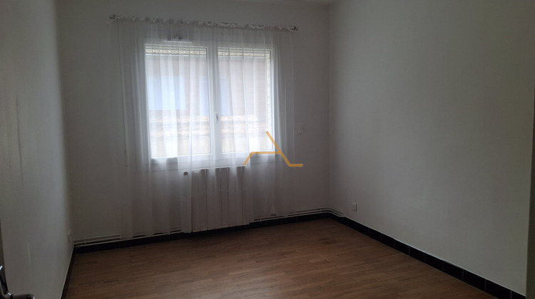 Ma-Cabane - Location Maison EYZAHUT, 90 m²