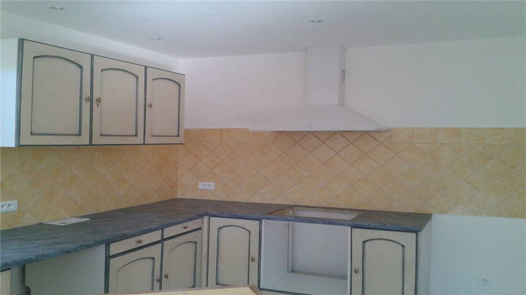 Ma-Cabane - Location Maison Faucon, 91 m²