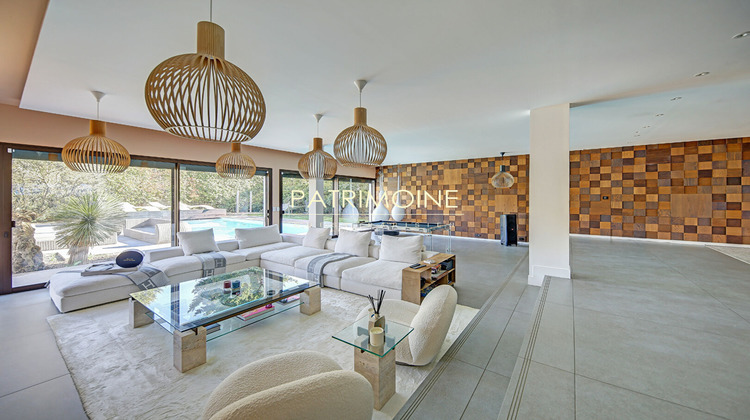 Ma-Cabane - Location Maison FEUCHEROLLES, 837 m²
