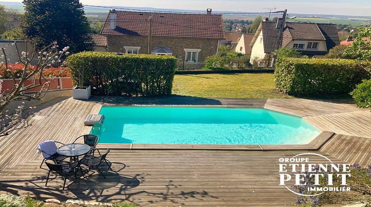 Ma-Cabane - Location Maison FEUCHEROLLES, 135 m²