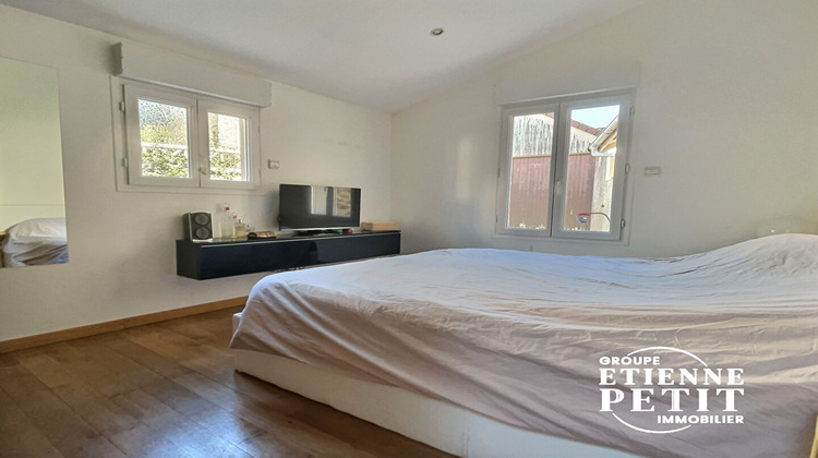 Ma-Cabane - Location Maison FEUCHEROLLES, 135 m²