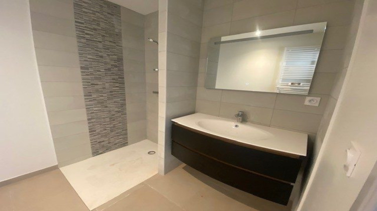 Ma-Cabane - Location Maison Feurs, 84 m²