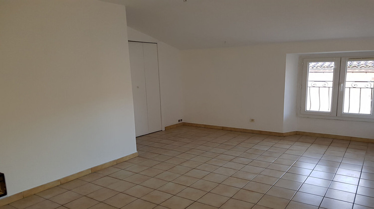 Ma-Cabane - Location Maison FLASSANS-SUR-ISSOLE, 86 m²