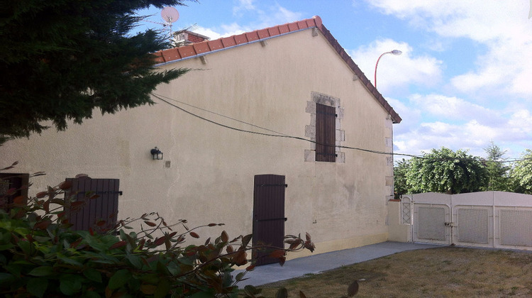 Ma-Cabane - Location Maison Fleuré, 62 m²